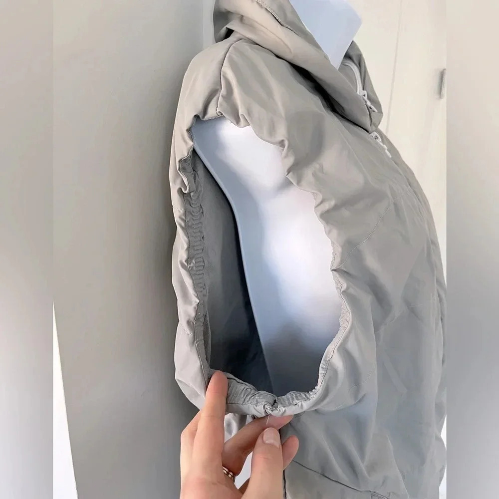 Bench/ Light grey vest/ Hidden zippered hood/ Size US X/L - Picture 2 of 16